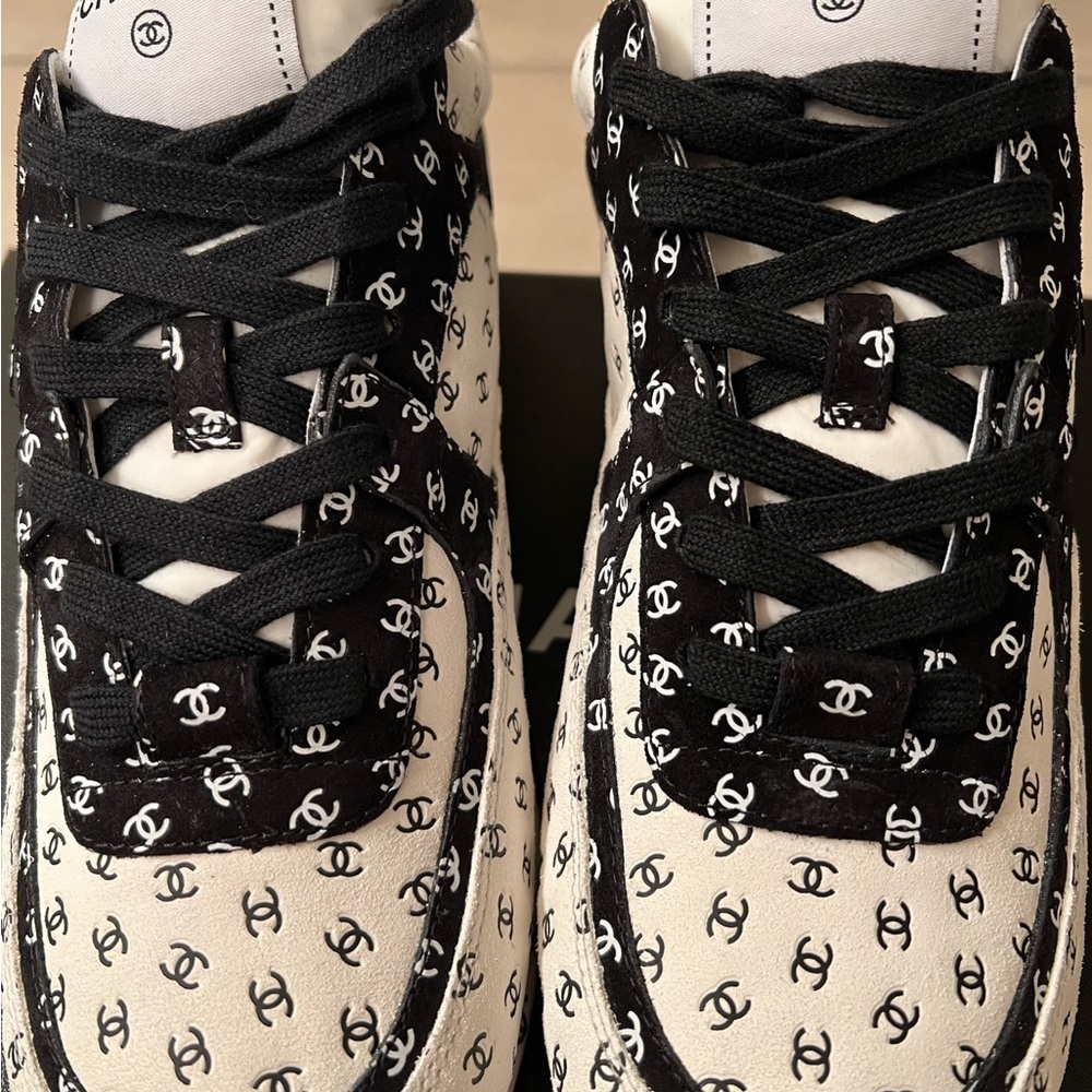 NWT Chanel Sport Runner CC Sneakers - Picture 7 of 16